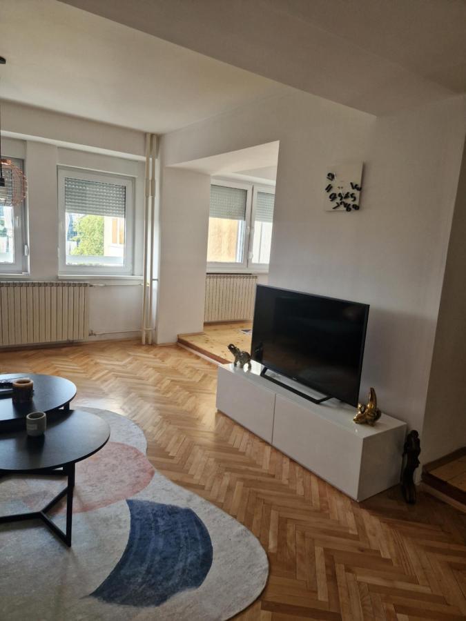 Comfy Center Apartment สโกเปีย ภายนอก รูปภาพ