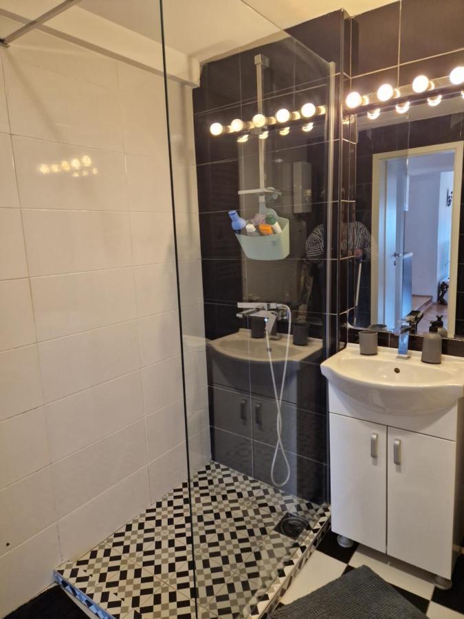 Comfy Center Apartment สโกเปีย ภายนอก รูปภาพ